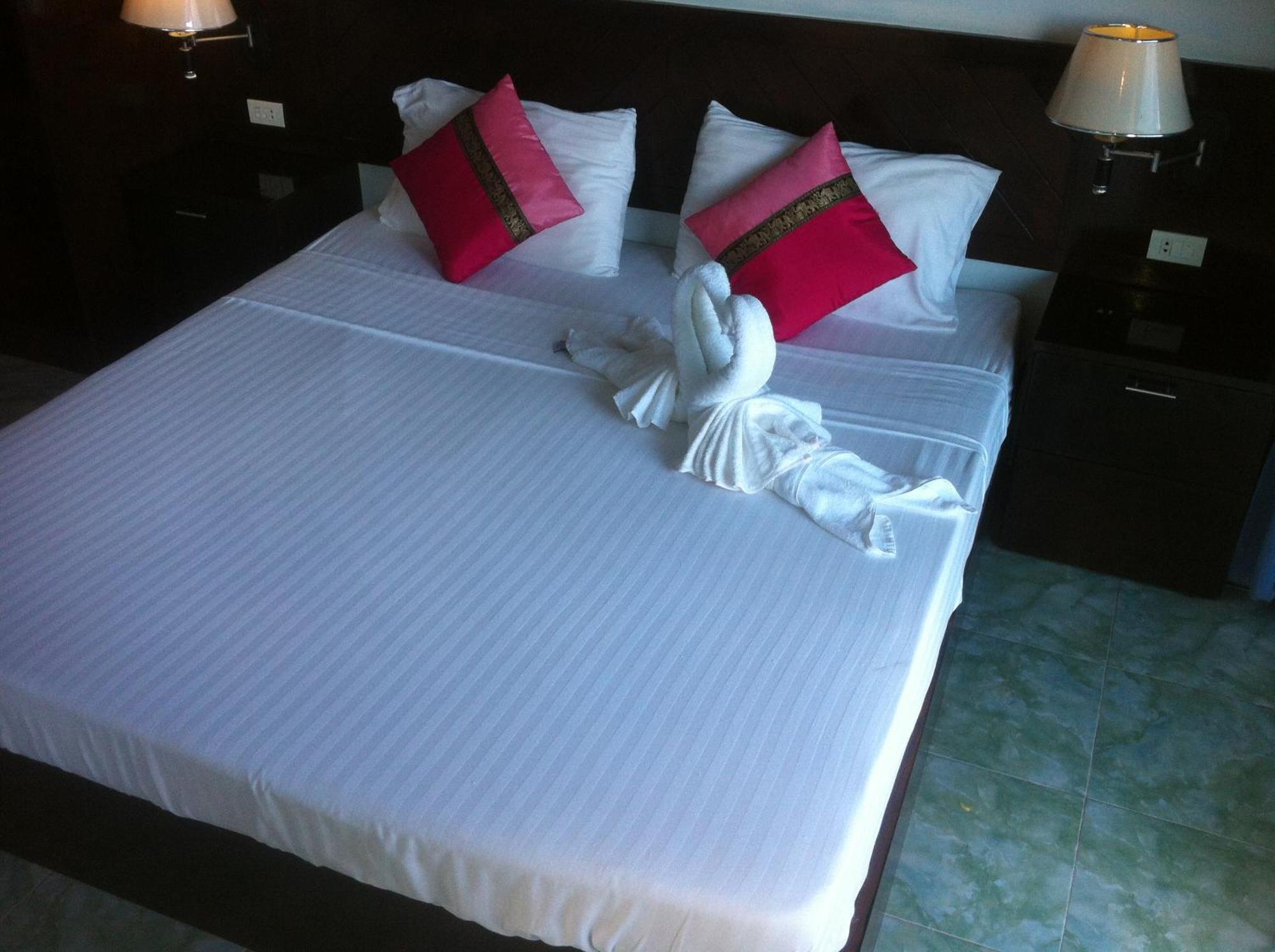 Feng Shui House Hotel Patong Exterior foto
