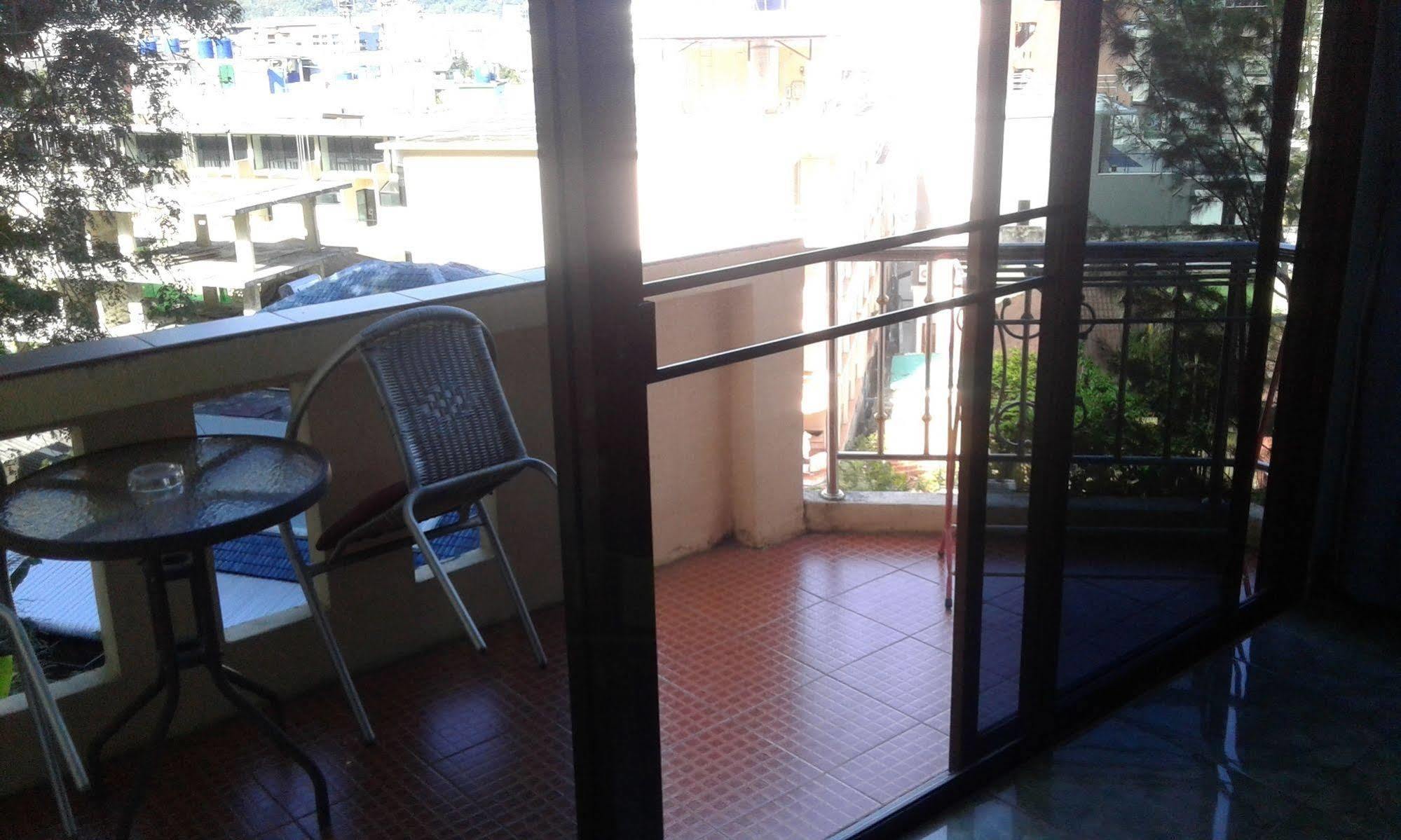 Feng Shui House Hotel Patong Exterior foto